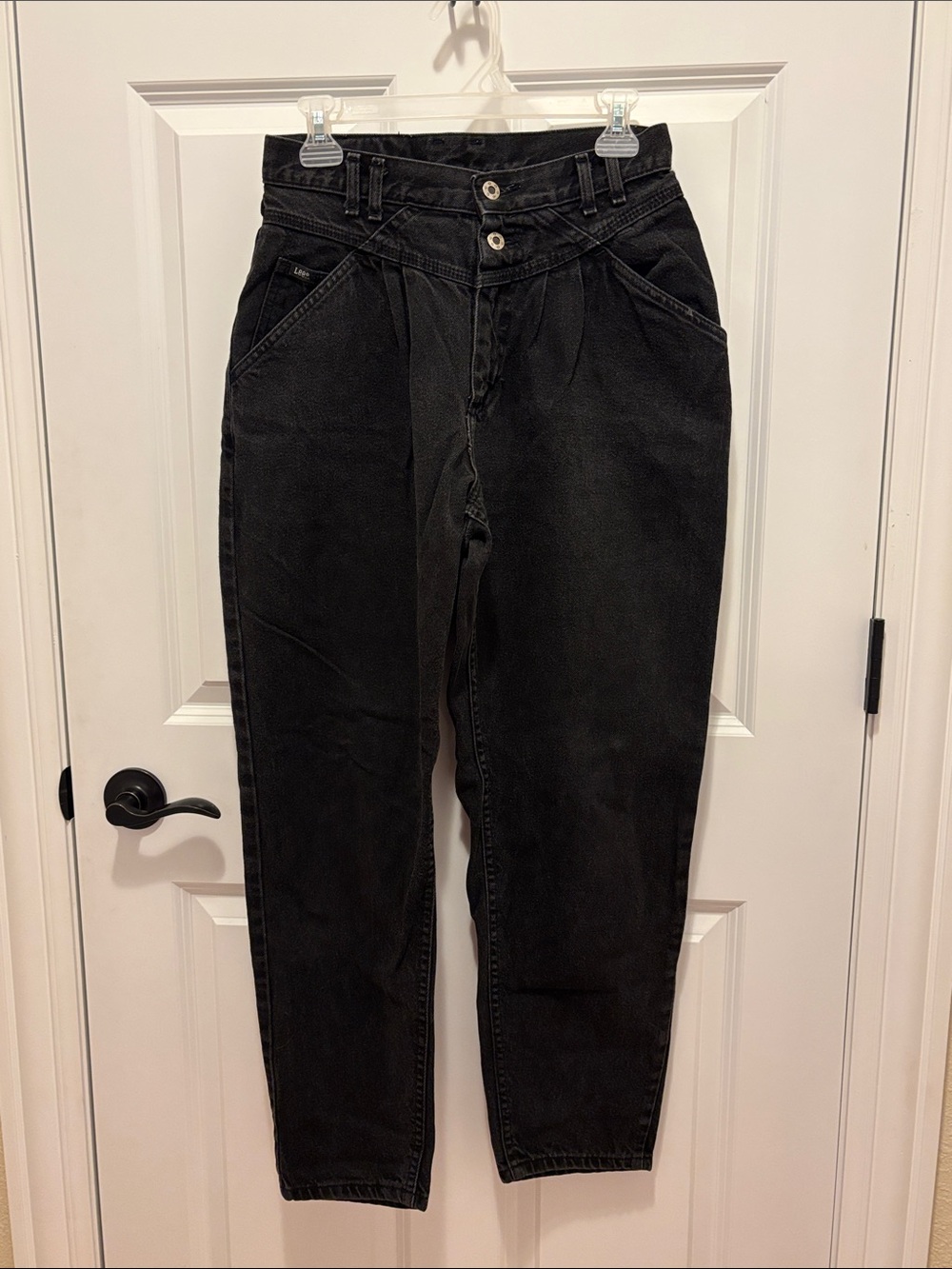 Vintage High-Rise Black Women's Jeans with Yoke Front - Classic Tapered Fit 12